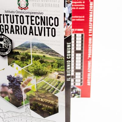Pieghevole Verticale A5 Particolare Apertura