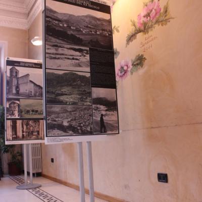 Allestimento Mostra Su Pannelli Forex Alluminio