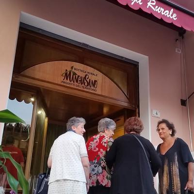 Mangisano Insegna Inaugurazione