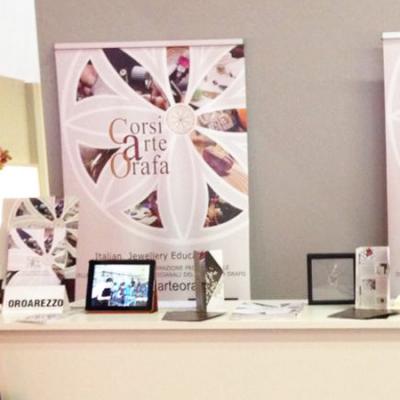 Allestimento Fiera Desk Roll Up Brochure Arezzo 2014