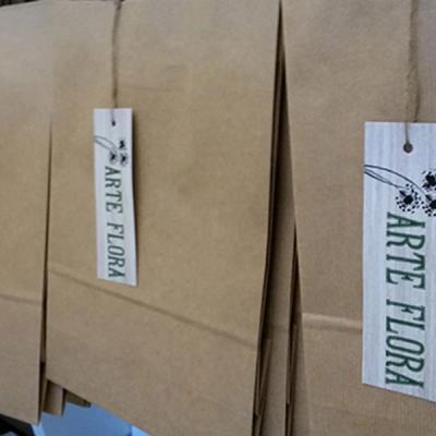 Cartellini su carta riciclata