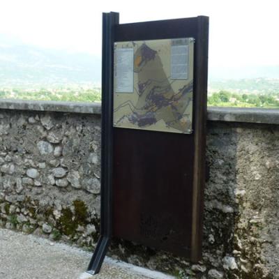 Totem Informativi In Cor Ten E Plexiglass Valle Di Comino Alvito