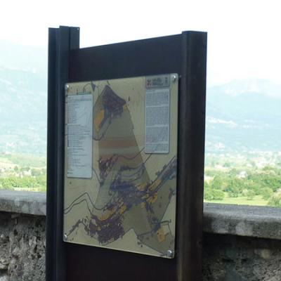 Totem Informativi In Cor Ten E Plexiglass Valle Di Comino