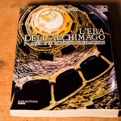 001 Era Dell Archimago Illustrazione E Grafica Libro Copertina Libro Fronte